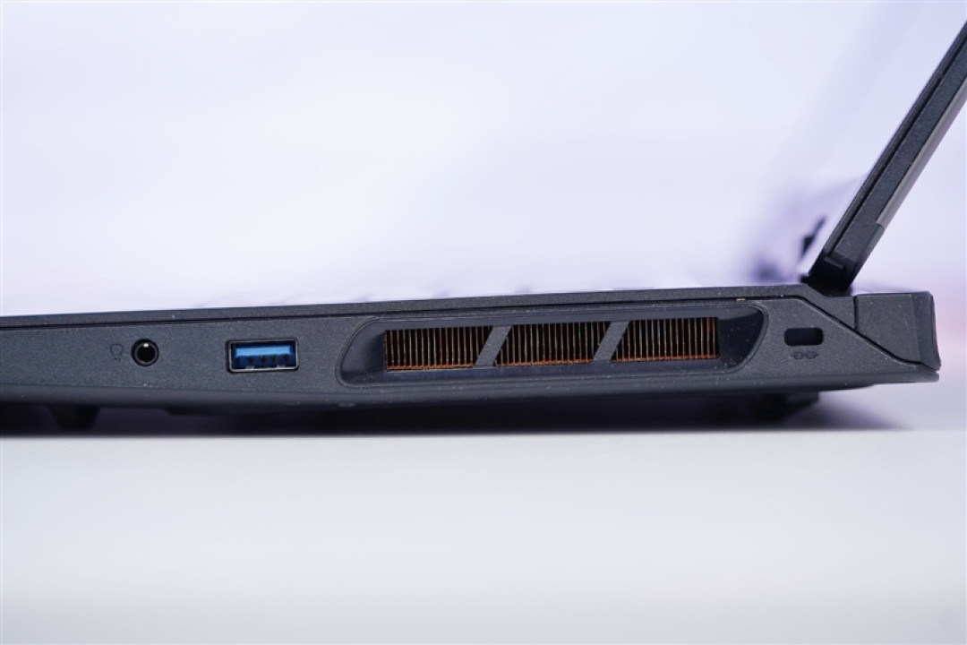 微星神影16锐龙版评测:锐龙7945 HX配合RTX 5070游戏生产力兼顾 体验同价无敌