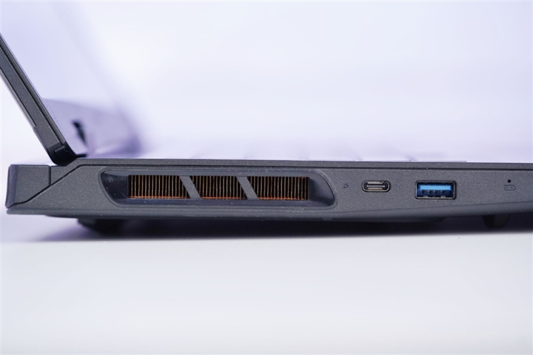 微星神影16锐龙版评测:锐龙7945 HX配合RTX 5070游戏生产力兼顾 体验同价无敌