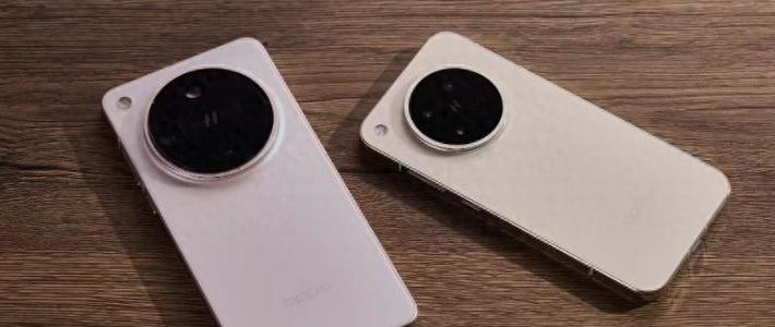 2.5D 屏幕回归？OPPO Find X9 Pro 也用上了2亿潜望长焦