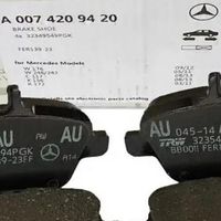 汽车刹车片，要注意更换