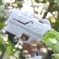 夏日顶流玩具！活石加特林泡泡机