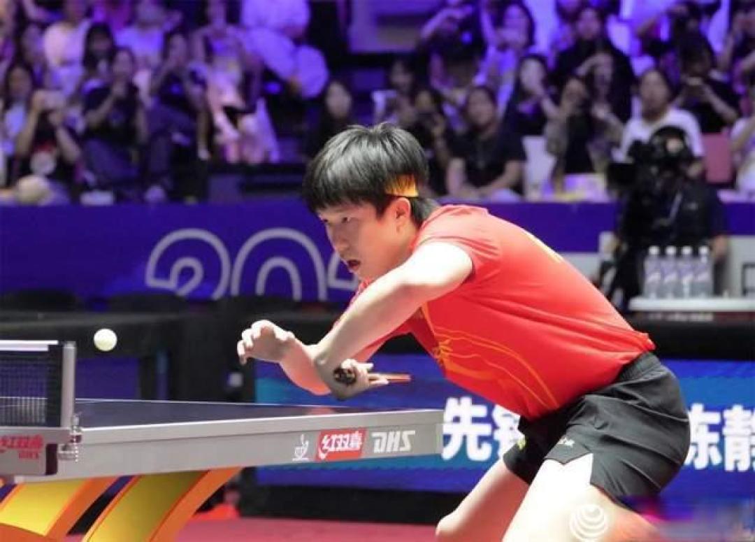 樊振东厦门乒超全胜封王 13连胜创纪录+教科书战术演绎巅峰进化