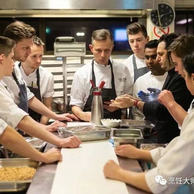 120道精选食谱 | 来自华尔道夫的烹饪经典