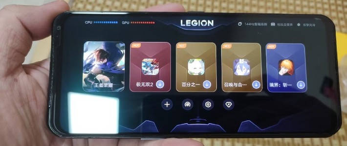 原价3999现在只700元，8gen1拯救者y90,带肩键，6.92大屏E4