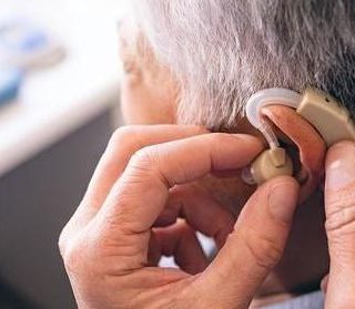 哪些牌子助听器效果好？町石、左点、科大讯飞、未来客深度对比！