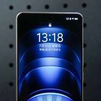 iQOO不讲武德，从3299元跌至1741元，16GB+256GB+骁龙8Gen3+120W