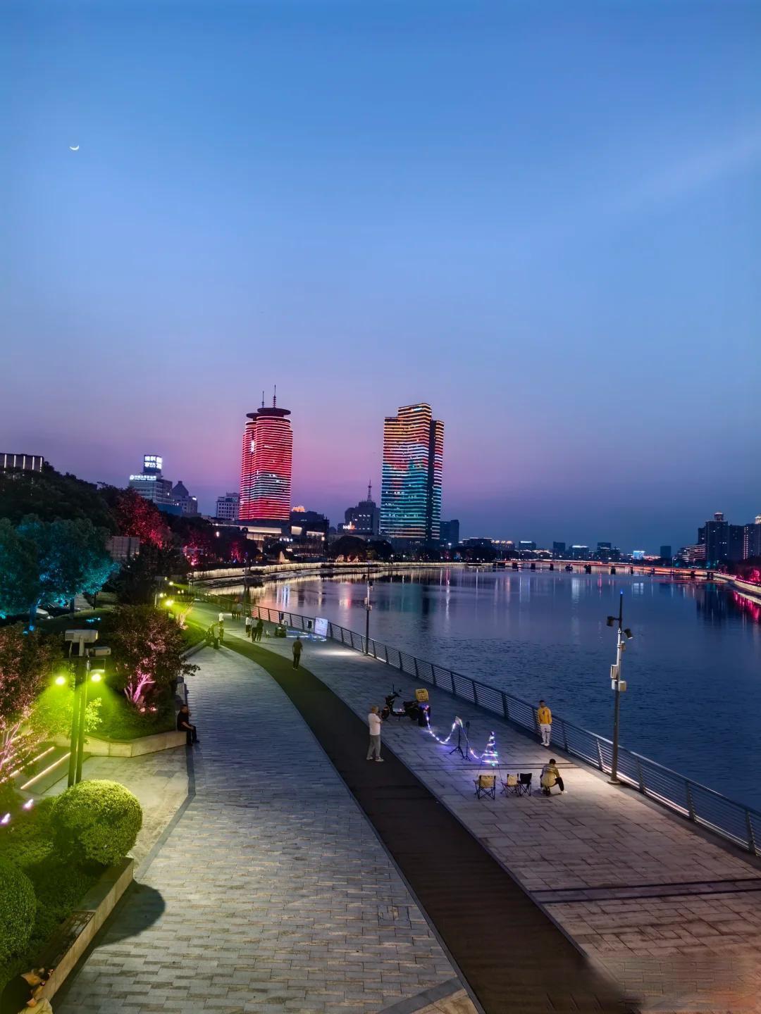 双面水城宁波：古桥白鹭慢时光，货轮咖啡新浪潮