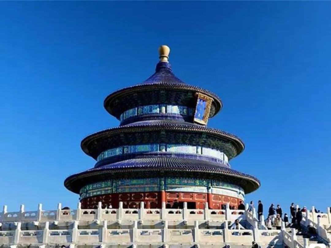 国际旅人探秘北京中轴线：钟鼓楼到永定门的跨文明交响
