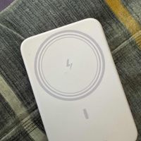 无线充电宝，告别缠绕烦恼