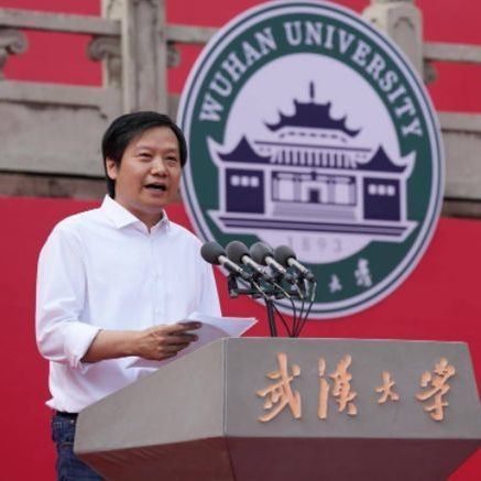大佬说｜华为击败小米重返巅峰，雷军：小米世界500强提升100位！ 