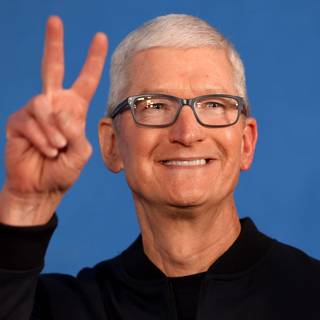 这么多？苹果库克：iPhone销量突破 30 亿！感谢国补！