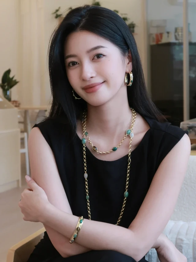 戴上AGATHA瑞亚，气质与生俱来