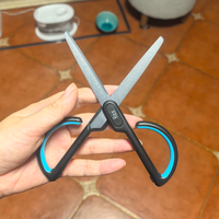 fizz 飞兹特氟龙剪刀：家居与办公的理想之选