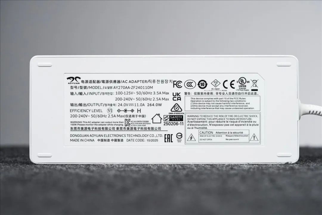 微星MPG 274URDFW E16M白龙评测：双模兼顾3A电竞，Mini-LED同有亮度色彩
