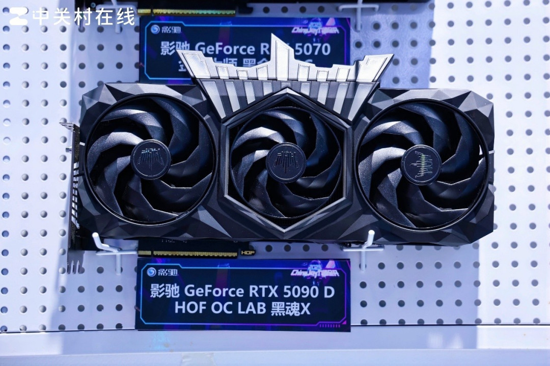 刷新视觉星镜界 ChinaJoy2025影驰展台太秀了