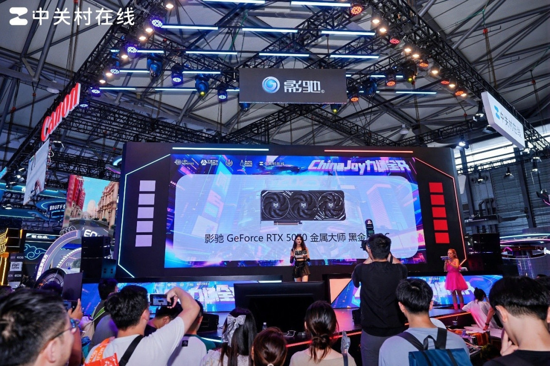 刷新视觉星镜界 ChinaJoy2025影驰展台太秀了