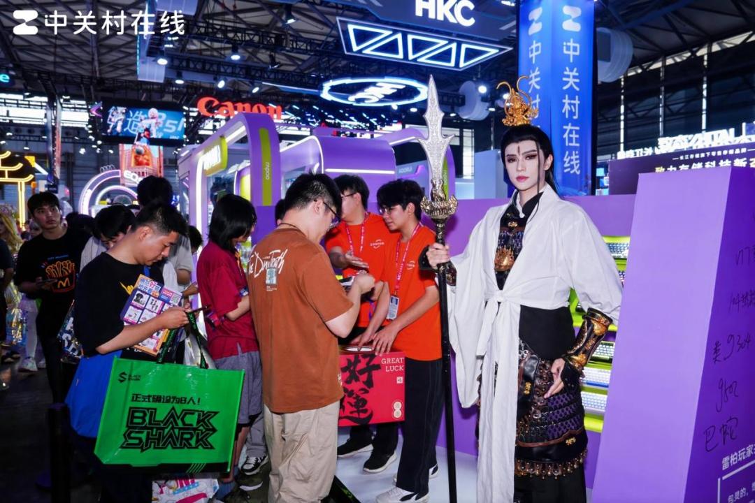 ChinaJoy2025现场直击:雷柏键鼠外设引爆专业电竞体验