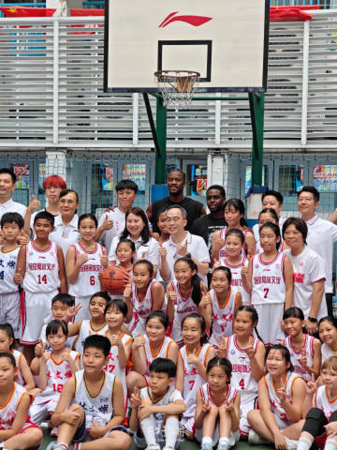 吉米·巴特勒中国行五城启幕 香港首站亲民互动诠释硬汉篮球精神
