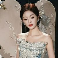 吴宣仪身穿国风刺绣礼服，这颜值身材气质，谁看了不说一句绝！​