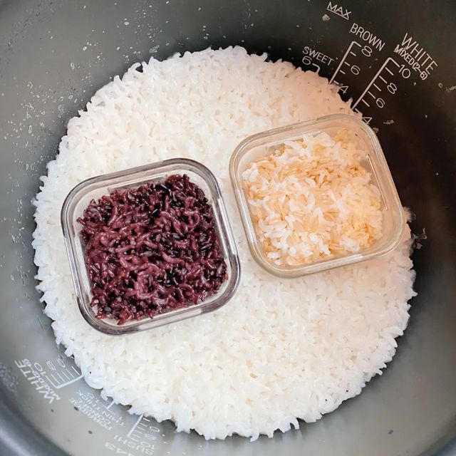 被中年阿姨的“电饭煲用法”折服了！打开思路后，用途居然那么广