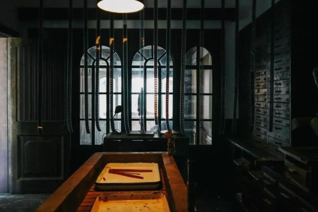 砖缝砂砾刻录1937温度:南京照相馆实景复刻让历史呼吸