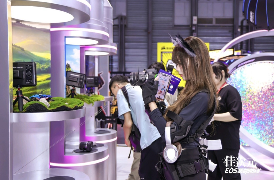 佳能燃动2025 ChinaJoy，超高人气展台引爆全场