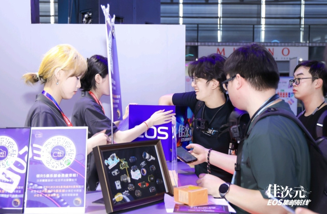 佳能燃动2025 ChinaJoy，超高人气展台引爆全场