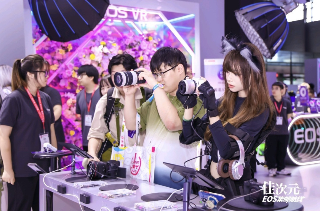 佳能燃动2025 ChinaJoy，超高人气展台引爆全场