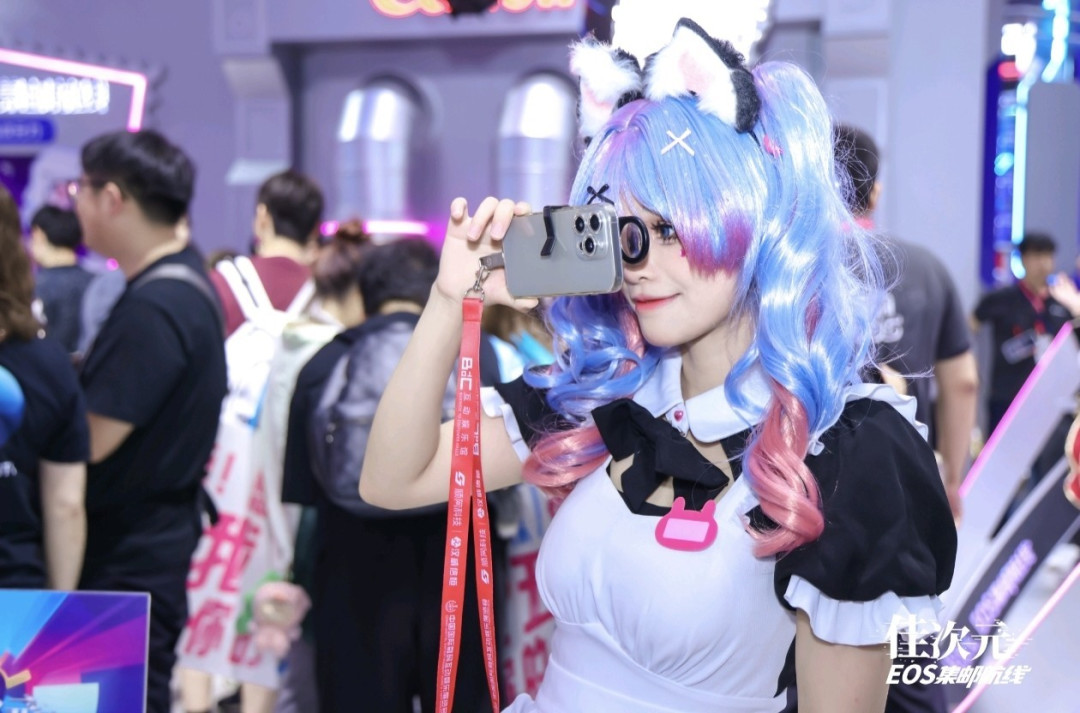 佳能燃动2025 ChinaJoy，超高人气展台引爆全场
