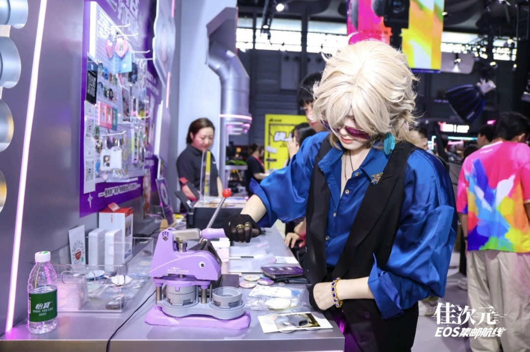佳能燃动2025 ChinaJoy，超高人气展台引爆全场