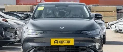 零跑C01纯电版：续航625km+越级舒适配置，暑期购车优选