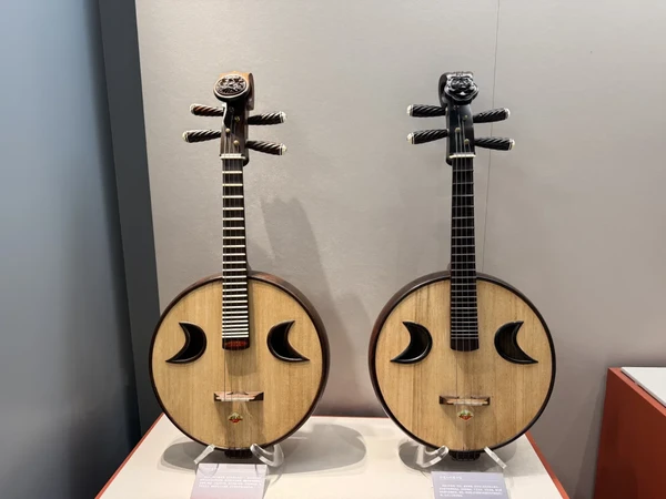 参观苏州民族乐器博物馆、虎丘国乐艺术馆