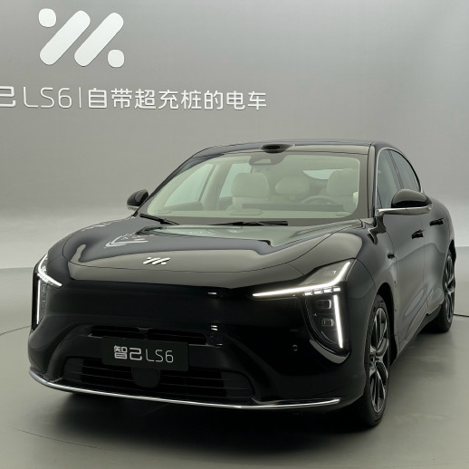 与纯电车几乎没有区别？提供纯电/增程，新款智己LS6实车亮相