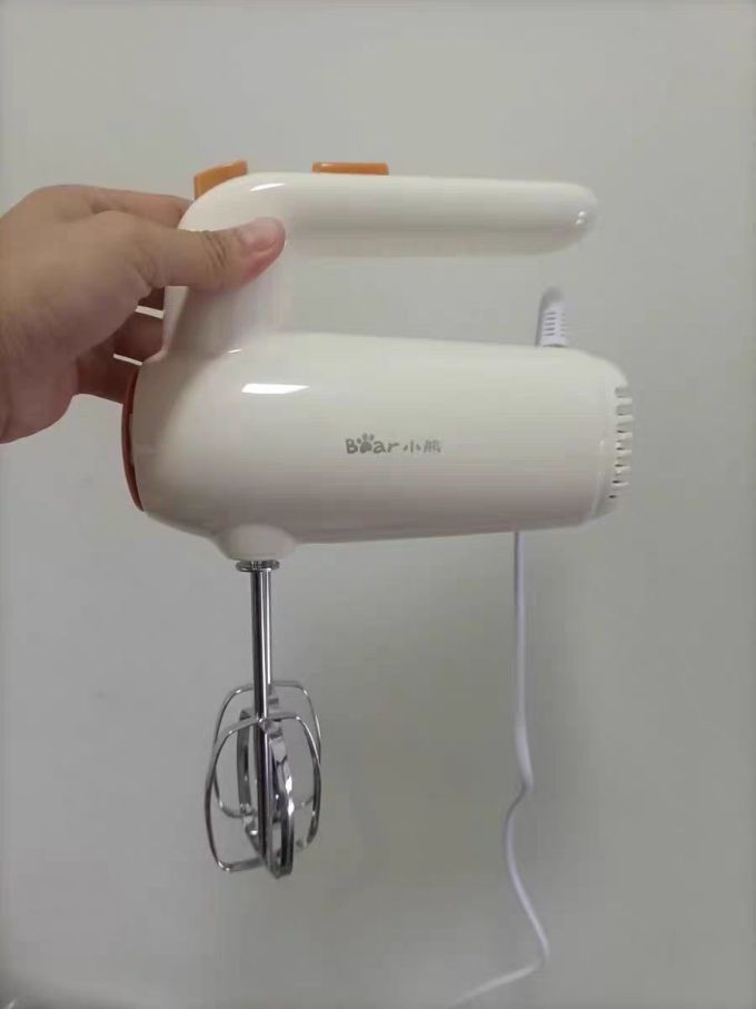 小熊打蛋器