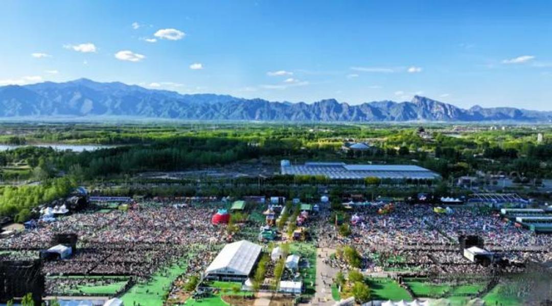 延庆23℃山谷秘境：Z世代用音乐节、星空露营与手作市集筑造青春乌托邦