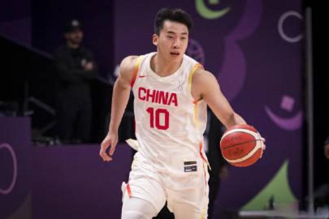 赵睿挂帅中国男篮争亚洲杯领奖台:揭秘年轻阵容的破局之路
