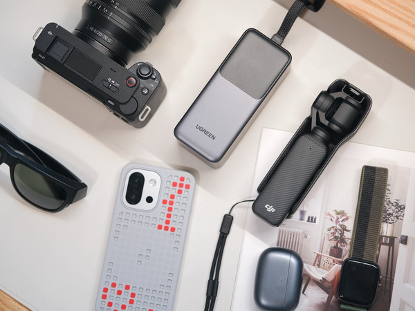 20000毫安时3C认证可上飞机，130W快充自带充电线