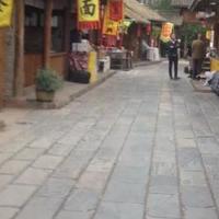 好想去逛古镇游玩啊~买萝卜干回来