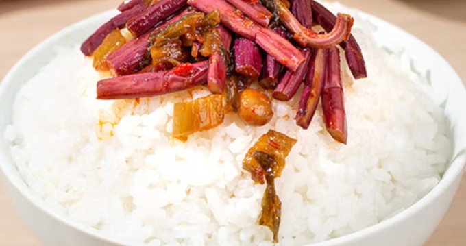 饭扫光佐餐咸菜