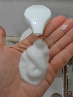 氨基酸洁面慕斯，懒人护肤新选择