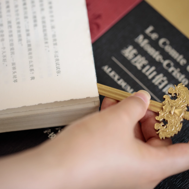 🗡️复仇的利刃！《基督山伯爵》黄铜裁纸剑来袭