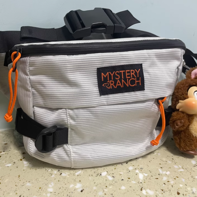 神秘农场 Hip Monkey 叶猴腰包：潮流与实用的完美融合
