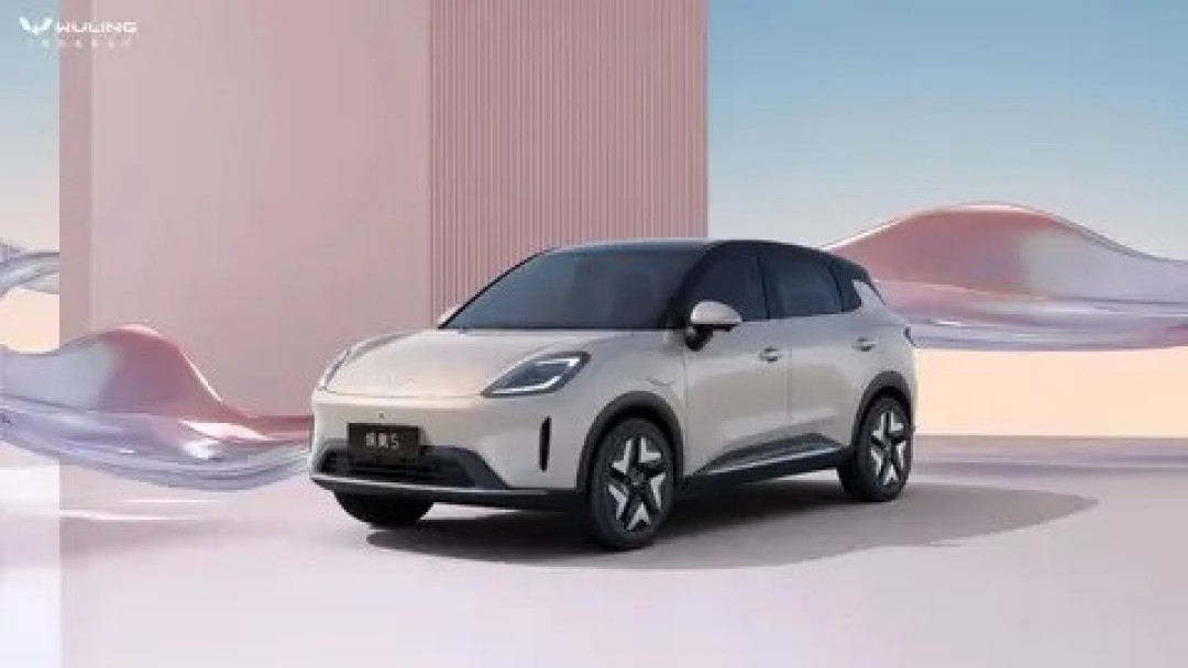 五菱缤果S上市:高质感纯电小车,一键切换多彩生活