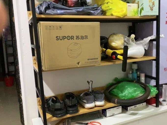 可芝客厅置物架