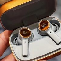 B&O Beoplay Eleven：旗舰级降噪耳机的时尚之选
