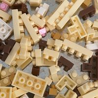 “深呼吸，放轻松，呀啊，又拼错了！”微颗粒积木趣味园小兔子