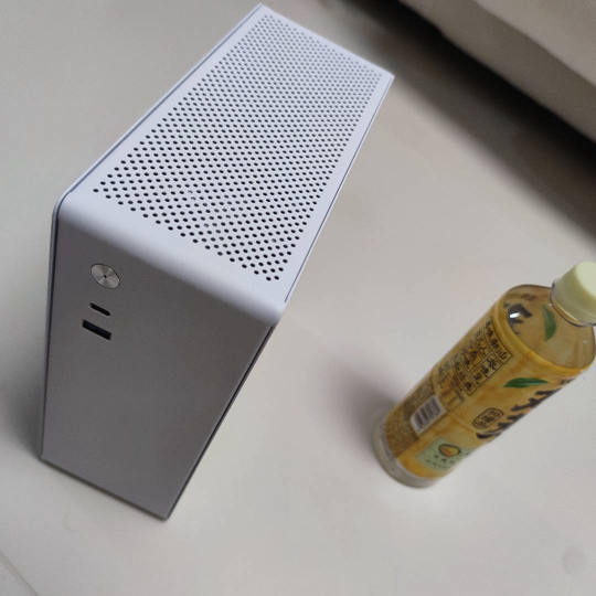 4L小机箱，京特尔G100