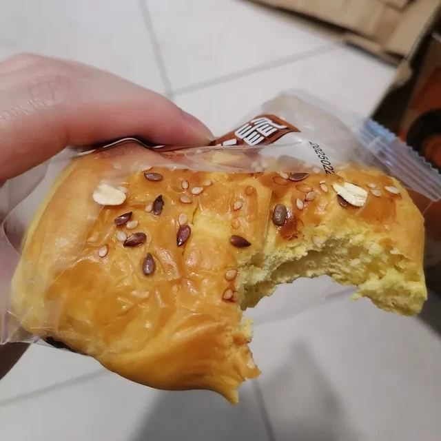 电养青年的养生搭子！三只松鼠南瓜面包，好吃不费事儿
