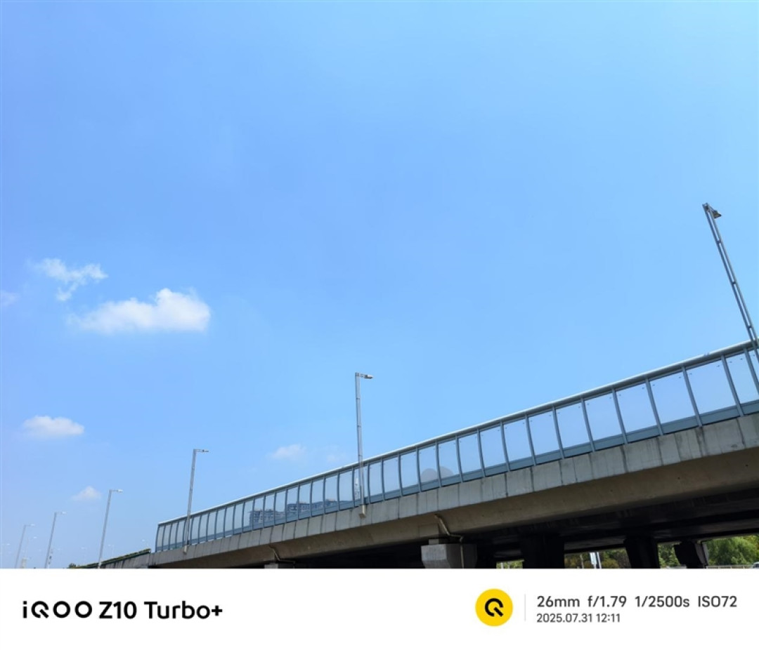 性能续航全到位!iQOO Z10 Turbo+评测:实现全天游戏自由的电竞新卷王
