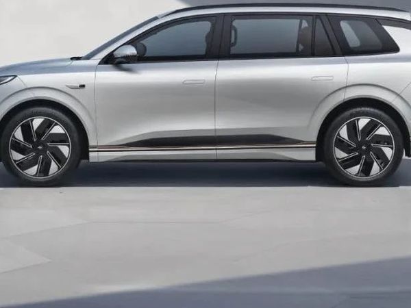 理想i8的大彩电还要选？这些车17万全给你配齐！